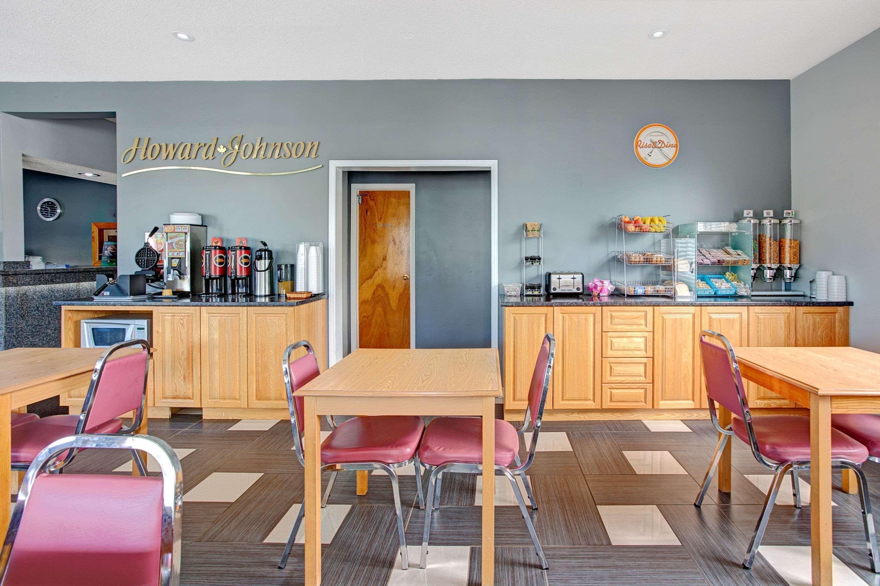 Howard Johnson By Wyndham Gananoque Dış mekan fotoğraf