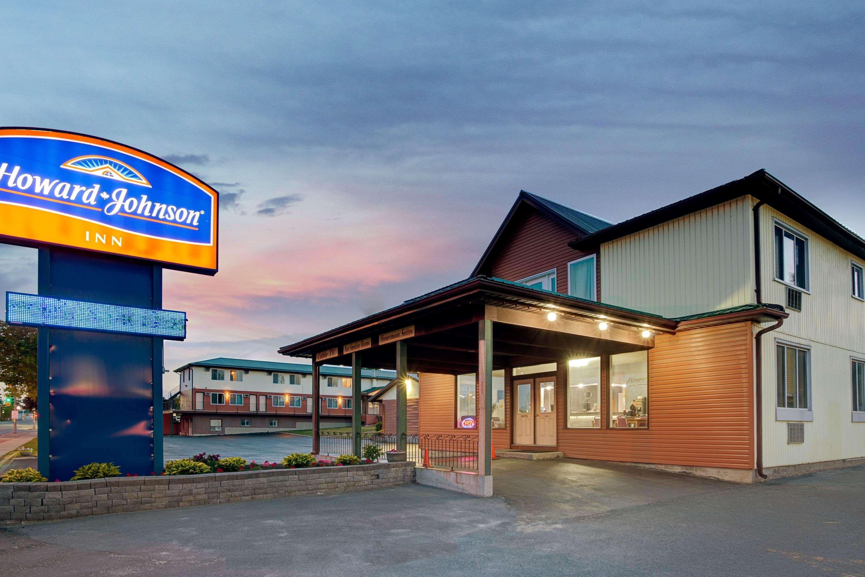 Howard Johnson By Wyndham Gananoque Dış mekan fotoğraf